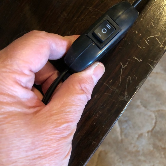 Deco Breeze Bronze Lion Figure 2 Speed Fan - Picture 5 of 5